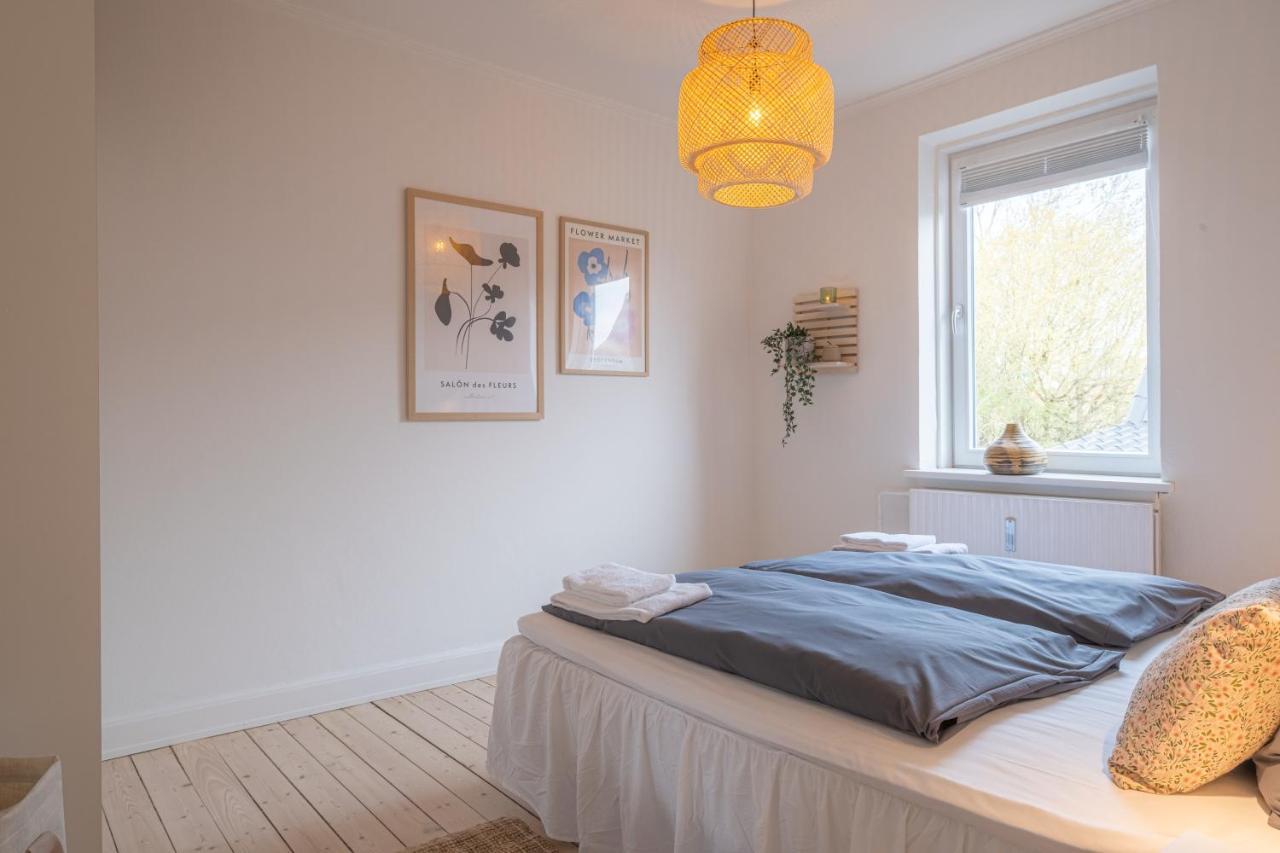 Newly Renovated 1-Bed Apartment In Aalborg Exterior foto