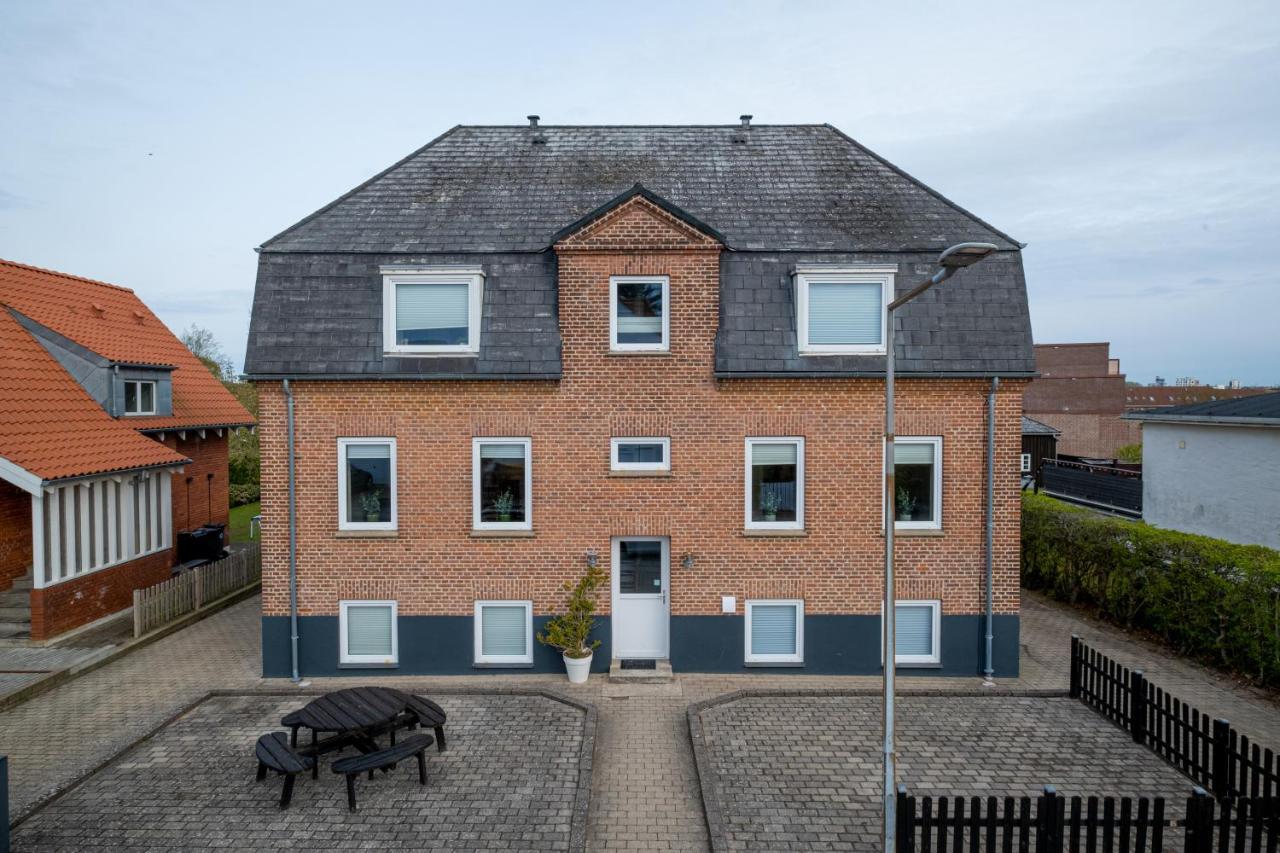 Newly Renovated 1-Bed Apartment In Aalborg Exterior foto